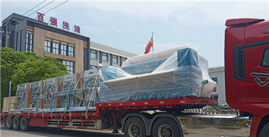 百?gòu)?qiáng)洗脫機(jī)、烘干機(jī)、燙平機(jī)等洗滌設(shè)備發(fā)貨海南-百?gòu)?qiáng)洗滌設(shè)備