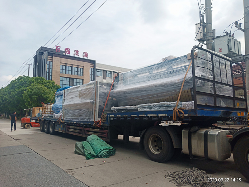 百強(qiáng)洗滌龍高速燙平機(jī)等設(shè)備發(fā)往北京